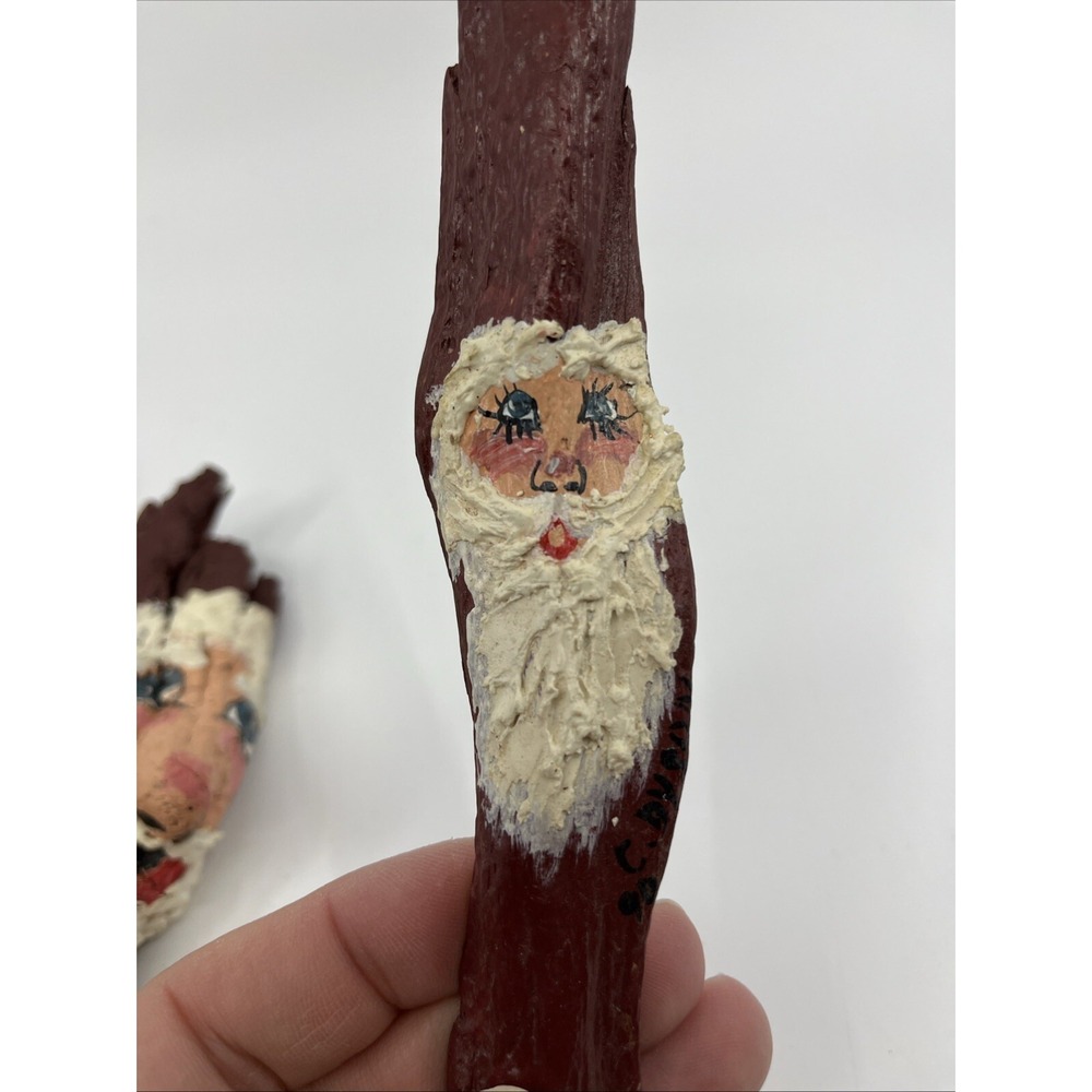 3 Hand Painted Santa Claus on bark Artist Signed C. Dyson 1990s Red Folk Art - Picture 6 of 15